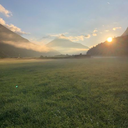 Appartamento Apart Alp Line Mils bei Imst Esterno foto